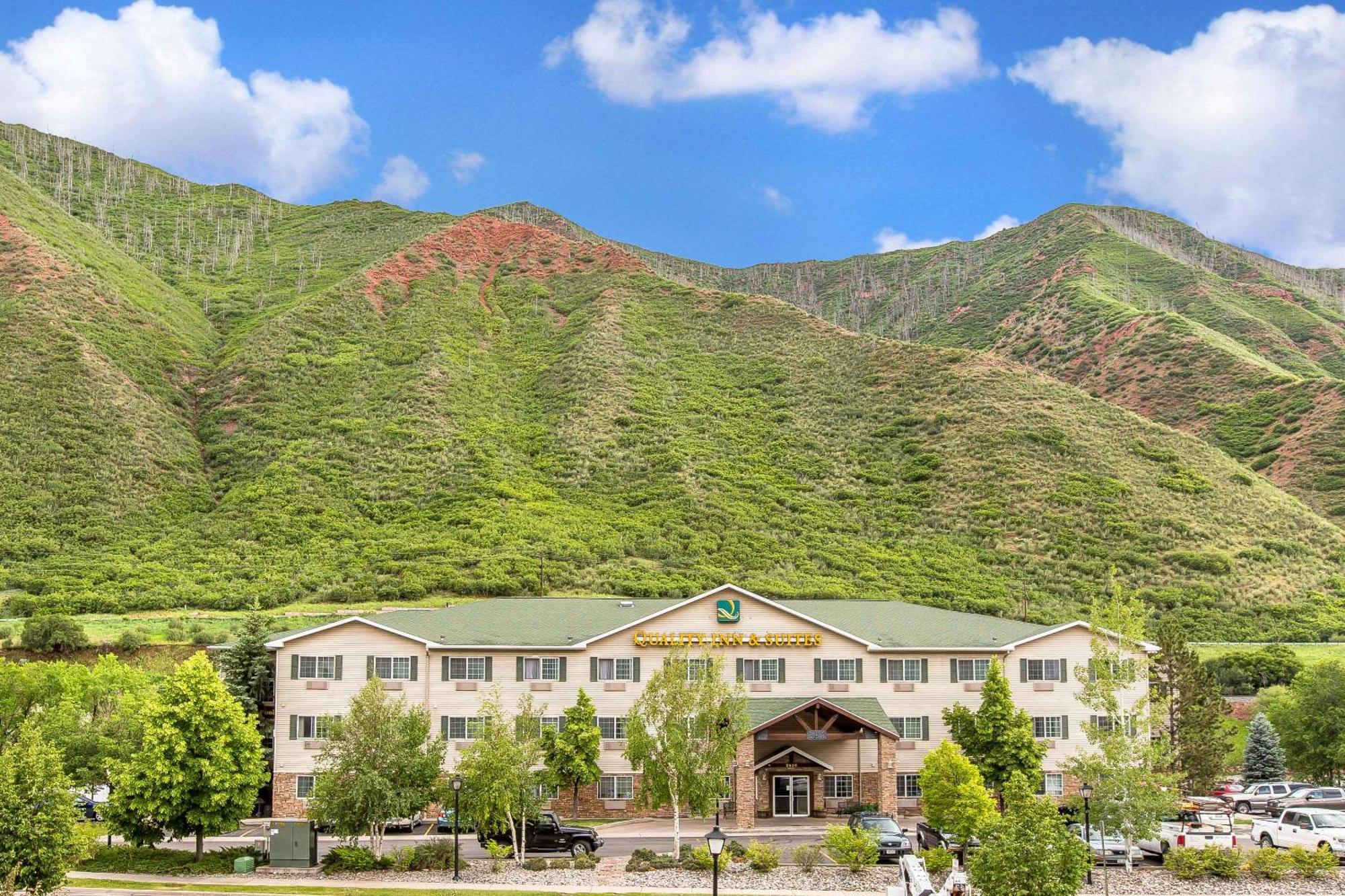 Quality Inn & Suites On The River Glenwood Springs Exterior photo